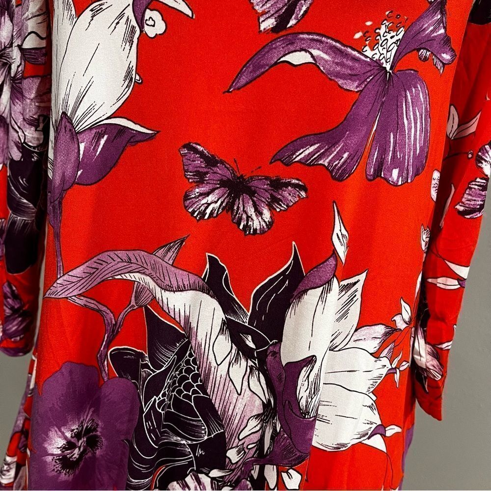 Floral asymmetrical long sleeve top - Picture 8 of 15